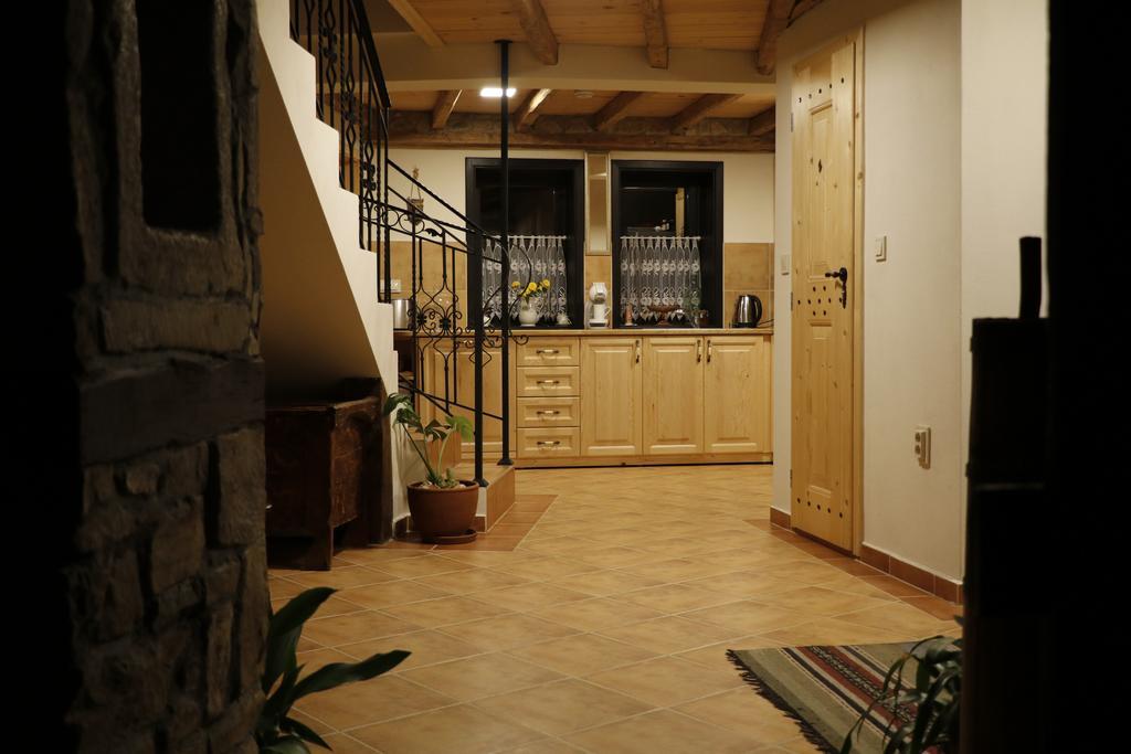 Guest House Epochs Since 1871 Lyaskovets ภายนอก รูปภาพ