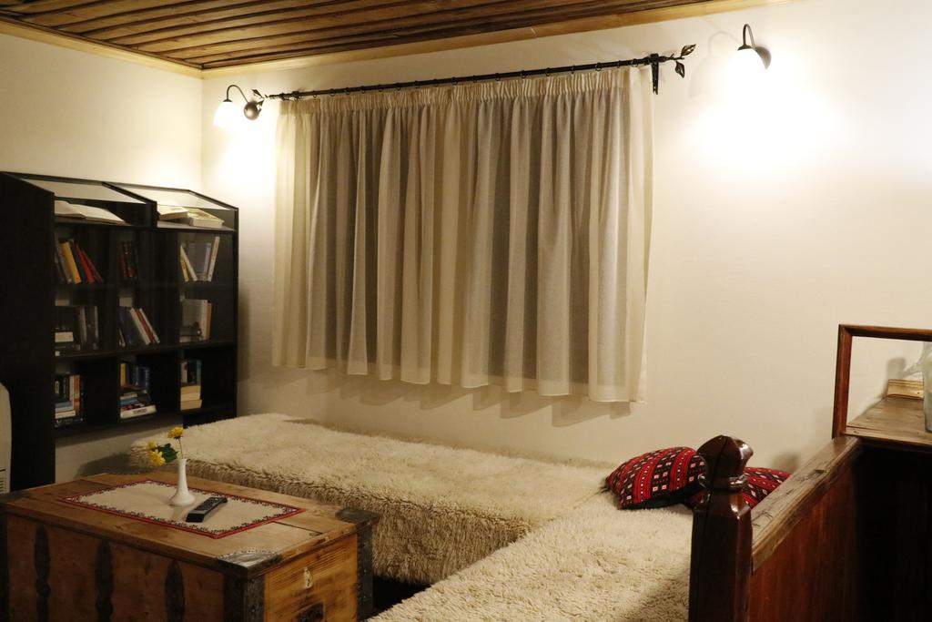 Guest House Epochs Since 1871 Lyaskovets ภายนอก รูปภาพ