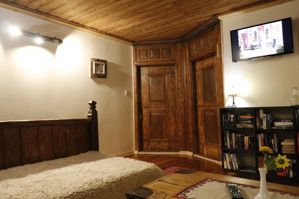 Guest House Epochs Since 1871 Lyaskovets ภายนอก รูปภาพ
